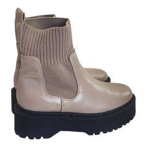 Comfort Est.1946 Taupe Vegan Sock Platform Booties. Size 7